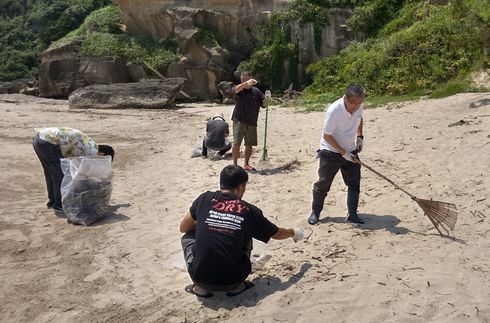 Beach Clean-up activity